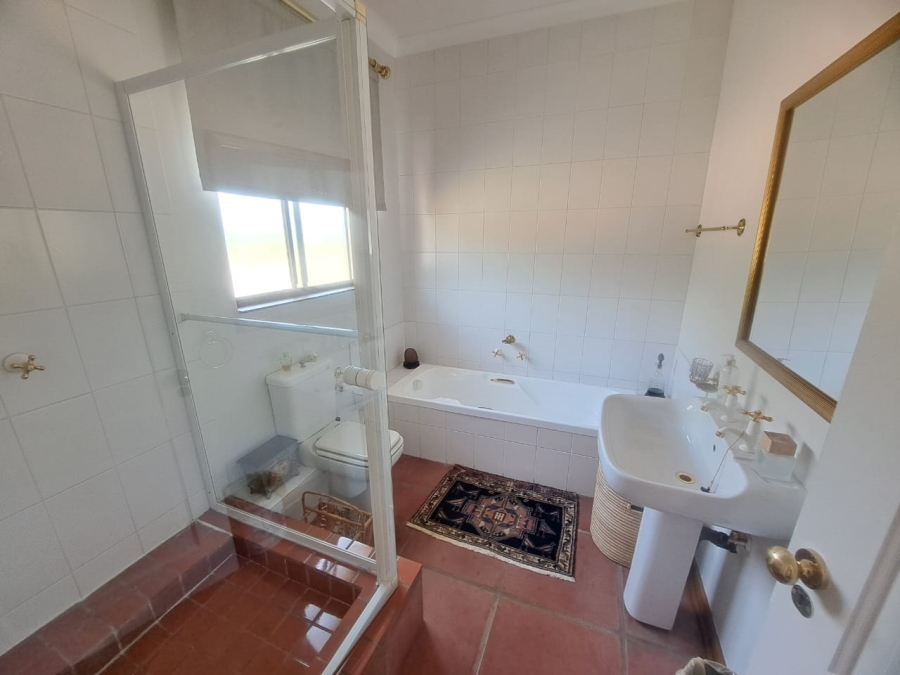 5 Bedroom Property for Sale in Cashan North West
